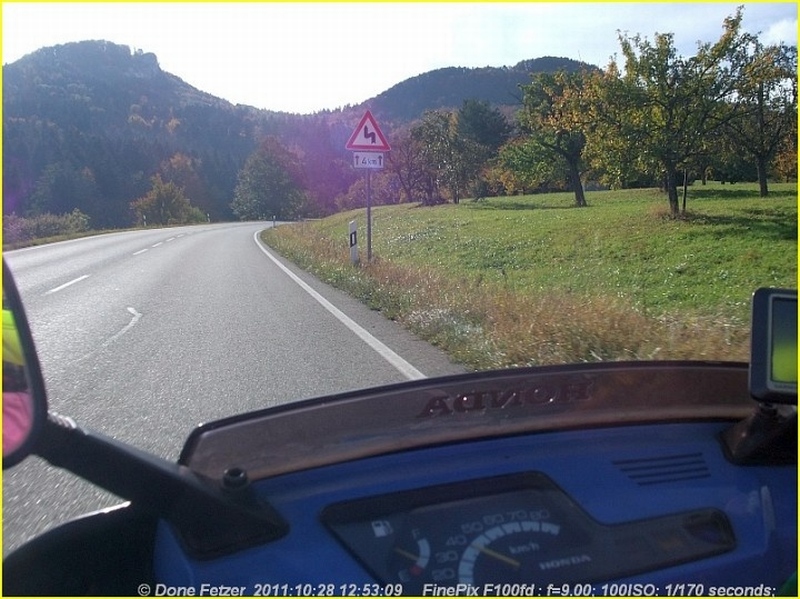 2011_10_28_fr_01_028_anfahrt_lochenpass.jpg