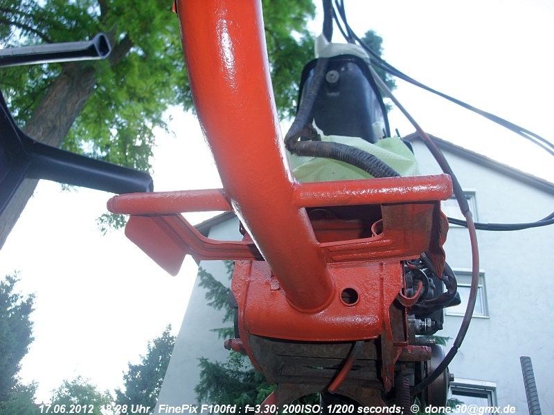 2012_06_17_so_01_004_grundieren_rahmen.jpg