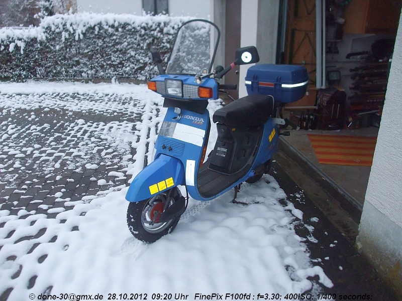 2012_10_28_so_01_001_rollerjubilaeum_garage.jpg