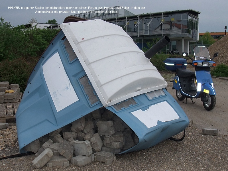 2013_05_16_do_01_005_shit_bricks.jpg