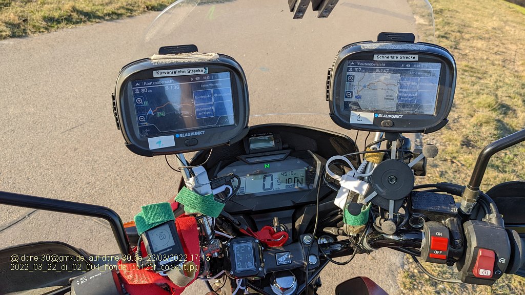 2022_03_22_di_02_004_honda_cb125f_cockpit.jpg