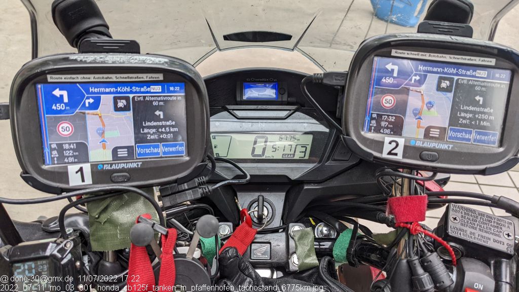 2022_07_11_mo_03_001_honda_cb125f_tanken_in_pfaffenhofen_tachostand_6775km.jpg