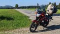 2022_08_08_mo_01_018_honda_cb125f_schirimobil_blick_zum_buchenberg_bei_hellengerst