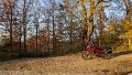 2022_11_26_sa_01_020_honda_cb125f_bei_neidlingen_unterm_knaupenfels_blick_zum_erkenberg