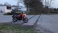 2024_03_29_fr_02_044_honda_cb125f_pfadfindern_schienenreste_feserseebahn_bad_schussenried