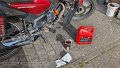 2024_04_30_di_02_011_honda_cb125f_oel_auffuellen