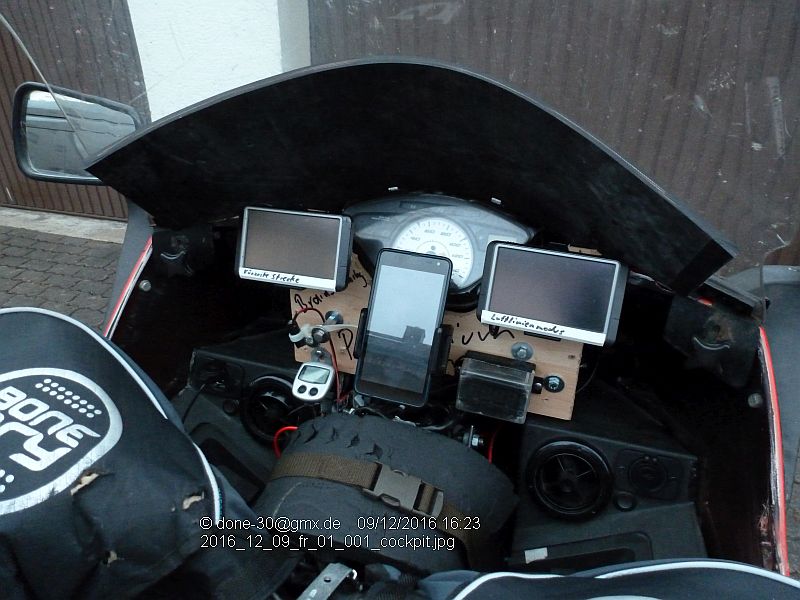 2016_12_09_fr_01_001_cockpit.jpg