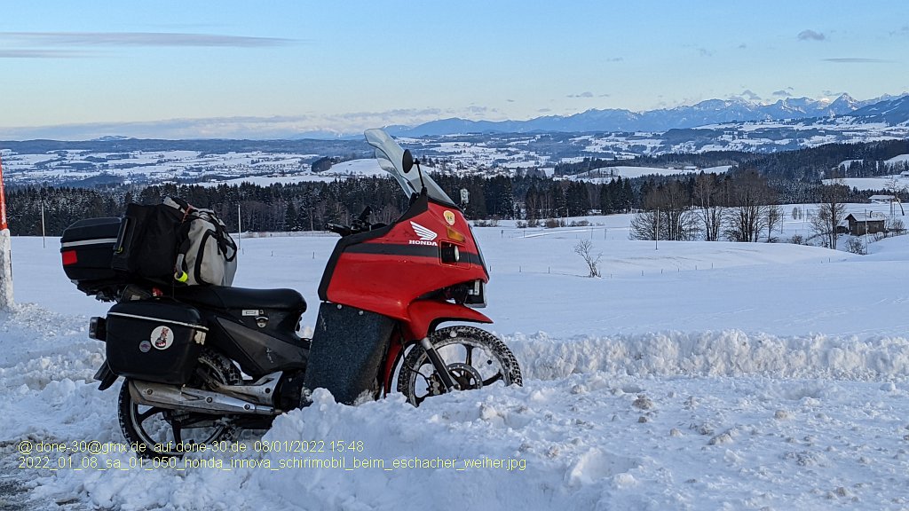 2022_01_08_sa_01_050_honda_innova_schirimobil_beim_eschacher_weiher.jpg