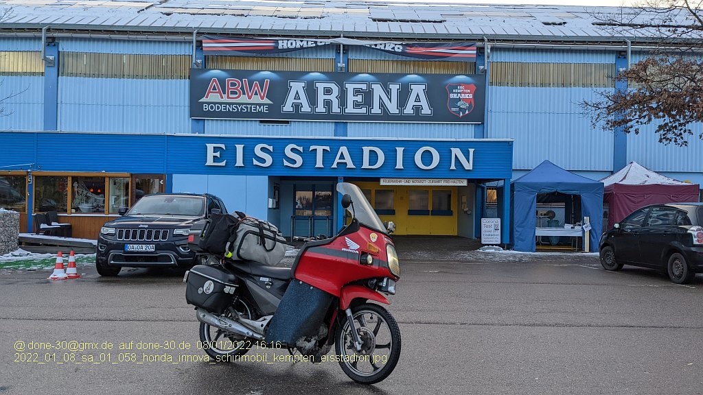 2022_01_08_sa_01_058_honda_innova_schirimobil_kempten_eisstadion.jpg