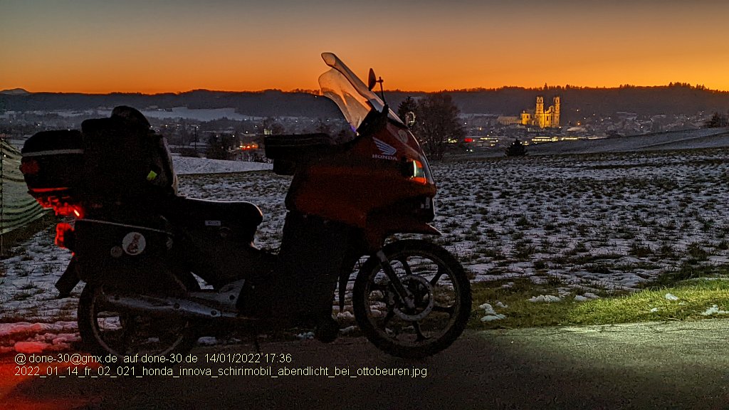 2022_01_14_fr_02_021_honda_innova_schirimobil_abendlicht_bei_ottobeuren.jpg