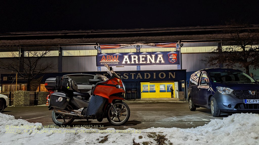 2022_01_14_fr_02_040_honda_innova_schirimobil_kempten_eisstadion.jpg