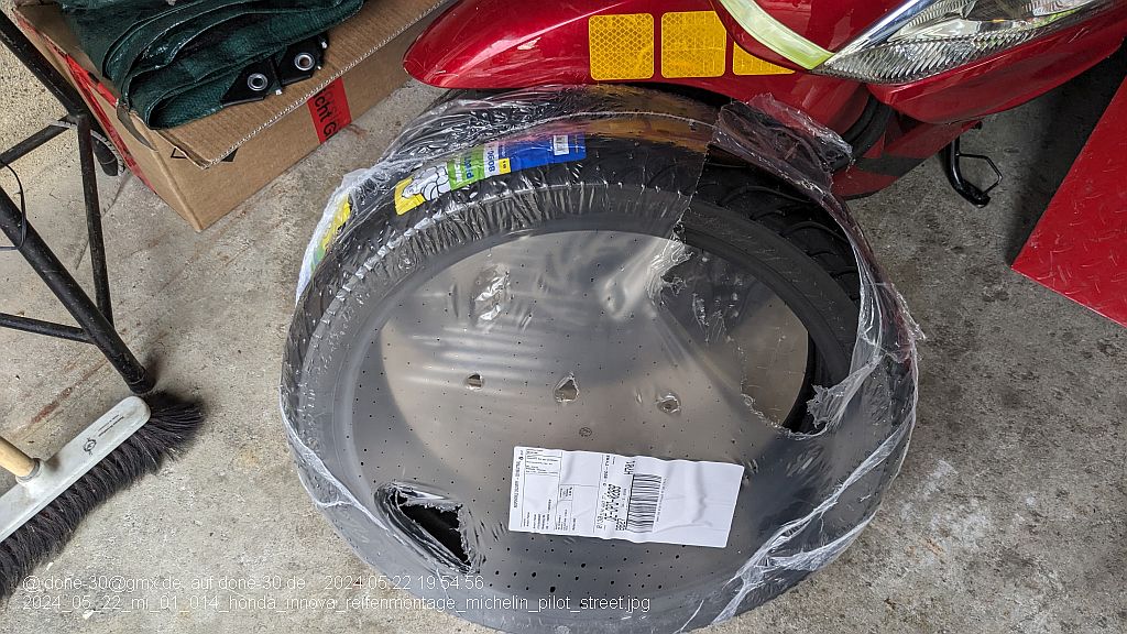 2024_05_22_mi_01_014_honda_innova_reifenmontage_michelin_pilot_street.jpg