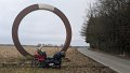 2025_03_01_sa_01_019_honda_innova_schirimobil_der_ring_kunst_in_der_landschaft_bei_althegnenberg