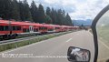 2025_07_20_so_01_041_honda_innova_parallelfahrt_mit_zug_bei_langenwang