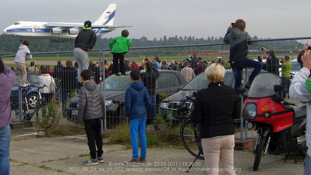 2017_09_23_sa_01_072_landung_antonov124_in_friedrichshafen_ausschnitt.jpg