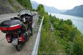 2017_08_27_so_01_218_innova_am_brienzersee_nordufer_mit_bahn_bei_ringgenberg