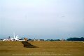 2017_09_23_sa_01_106_landung_antonov124_in_friedrichshafen_bugklappe_offen_und_zeppelin