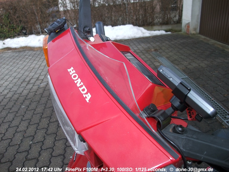 2012_02_24_fr_02_007_windschild_kaputt.jpg